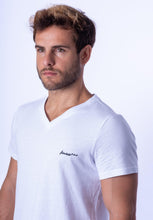 Lade das Bild in den Galerie-Viewer, BIO Fuse360 Classic Premium T-Shirt V-Ausschnitt
